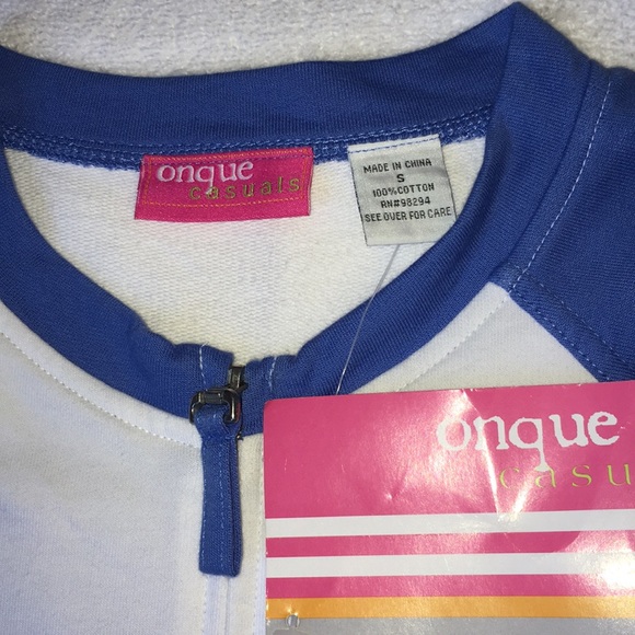 Onque Casuals-NWOT-Lady’s Zippered Top-Size:S - Picture 5 of 8